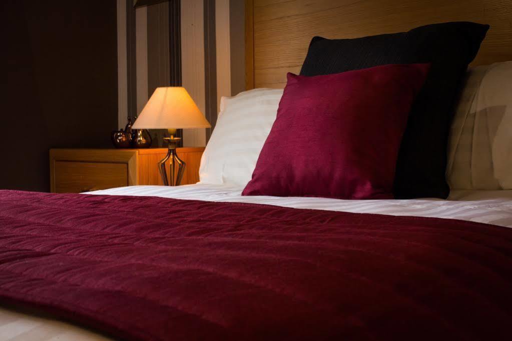 Heywood Spa Hotel Tenby Eksteriør billede