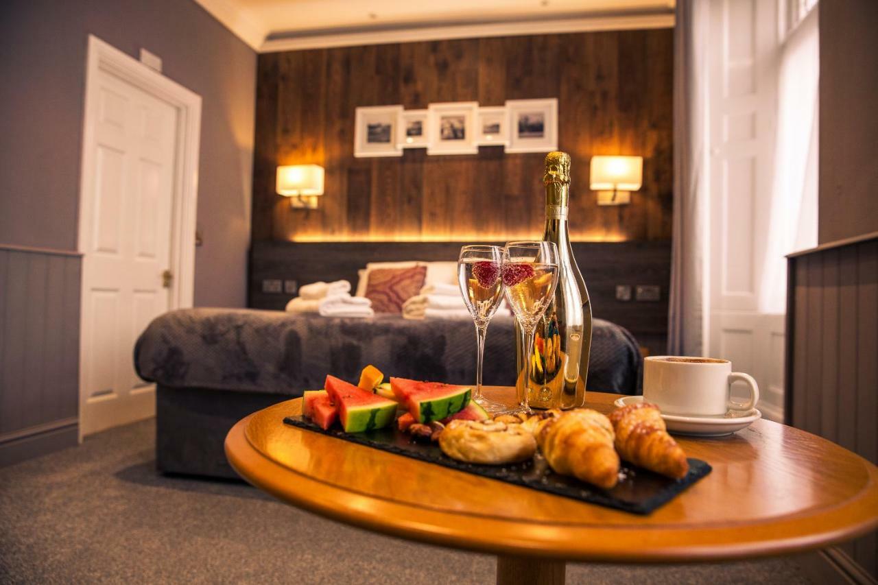 Heywood Spa Hotel Tenby Eksteriør billede